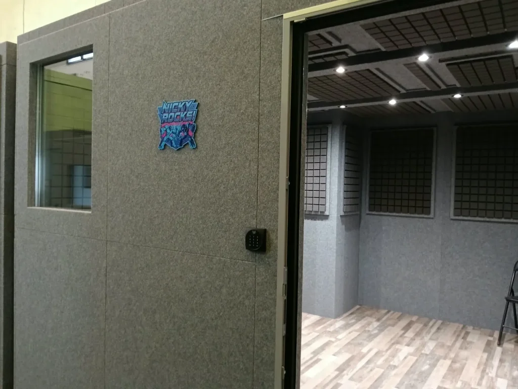 Cabina dedicada a Nicky en Joey Rocks!